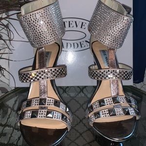 High heels- Steve Madden